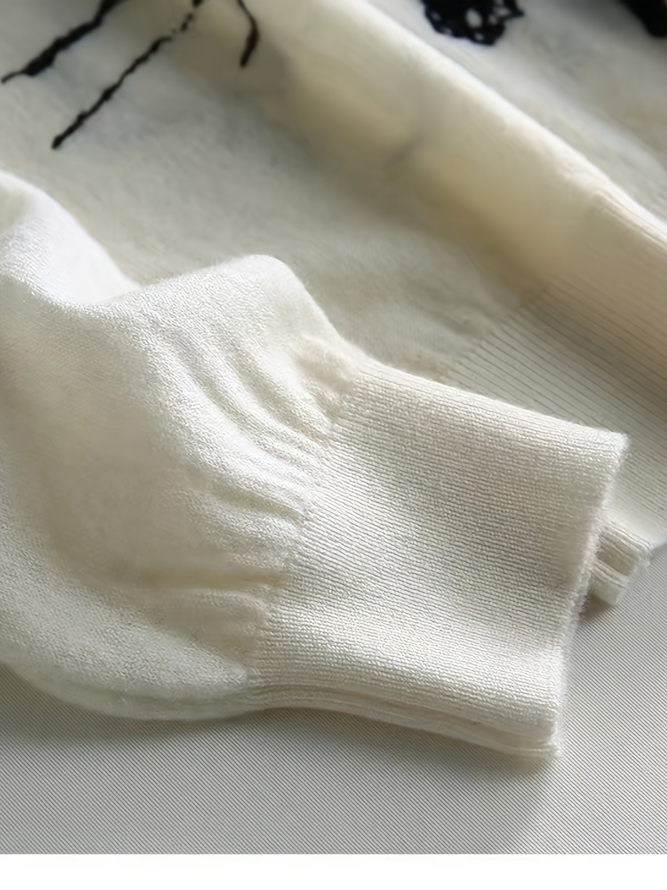 Y2K Retro Graffiti Anime Graphic Sweater Thermal Lined Long Sleeve Round Neck Pullover Casual Knit Top