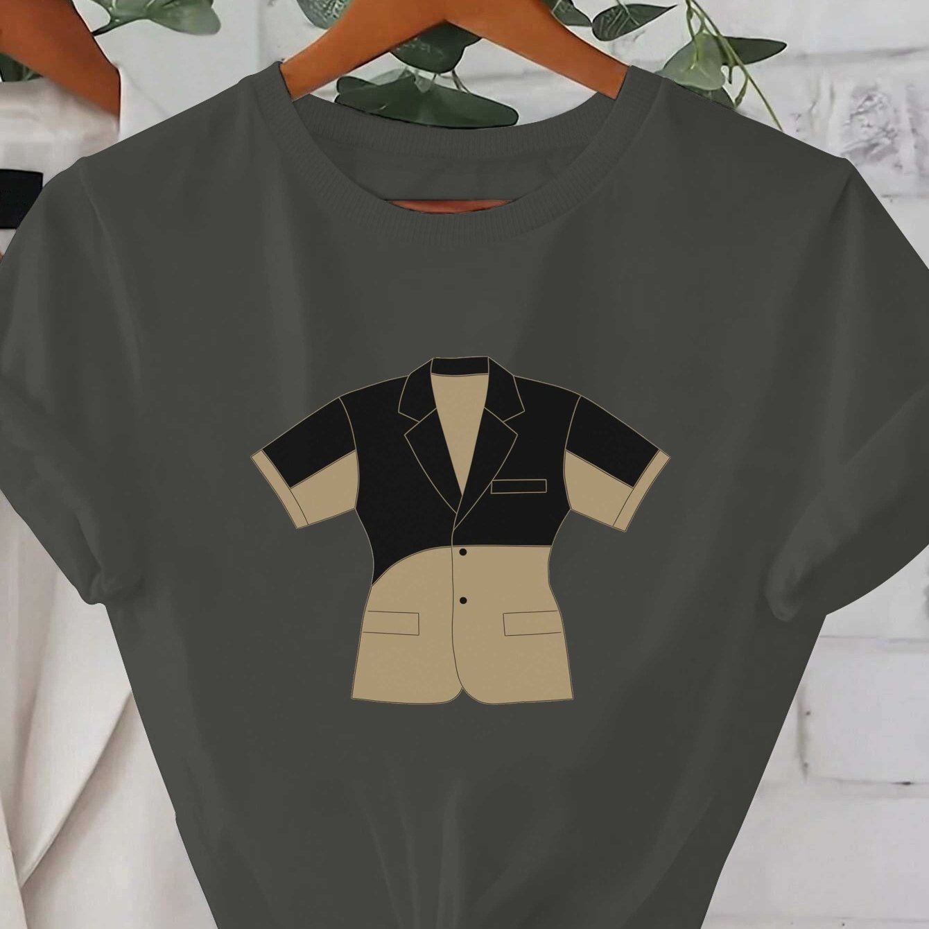 Gildan Womens Two Tone Geometric T Shirt Casual Top