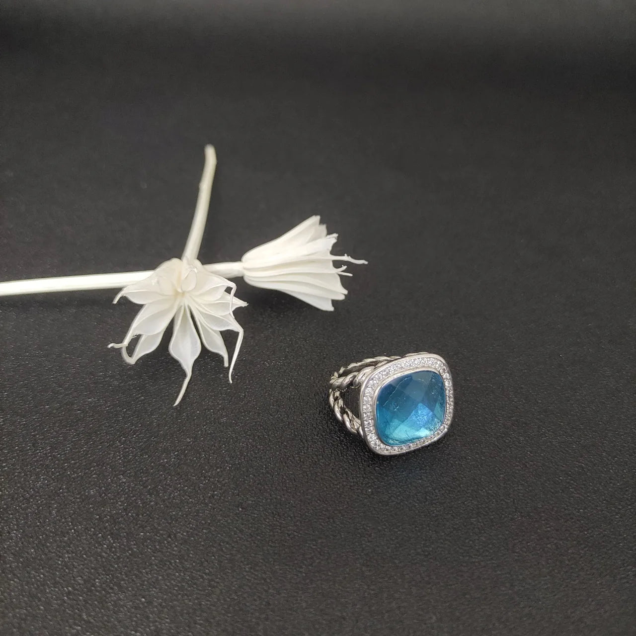 Unisex Zircon Geometric Ring Jewelry Gift For Any Occasion