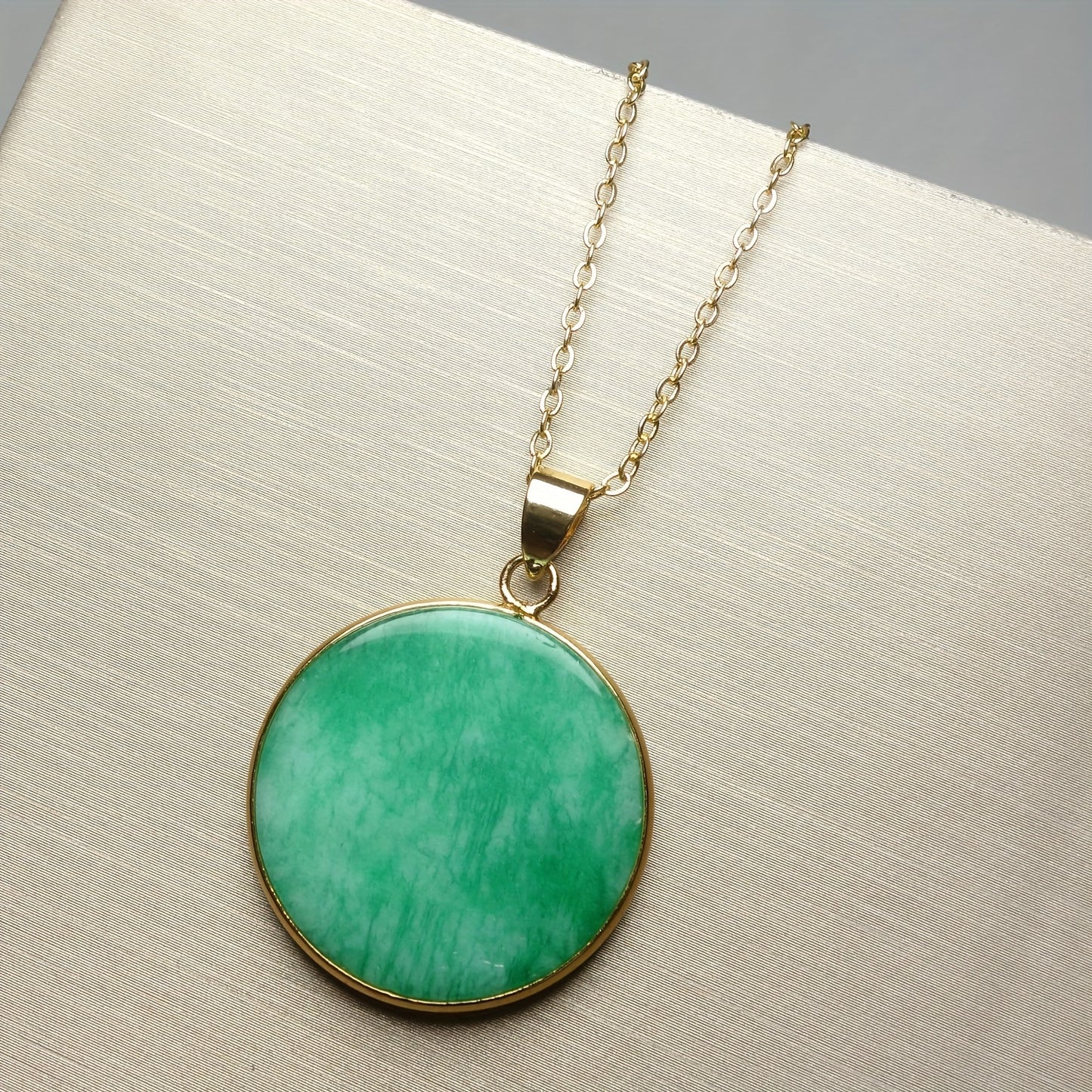 BULVEGEMET Elegant Natural Stone Pendant Necklace For Men Women