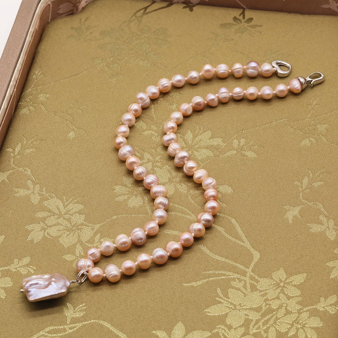 Handmade Freshwater Pearl Necklace With Baroque Pendant Gift Box